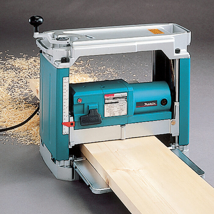 Makita Paksusmasin