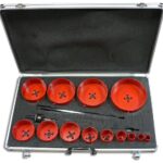 Augusaagide kmpl. 18 osa bimetall alum. Kohvris Tamo